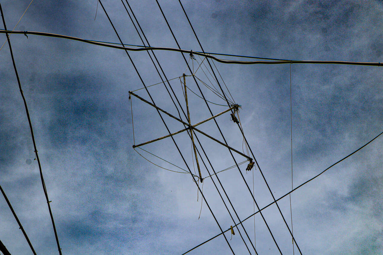 Uçurtma uçuran çocuk ölümden döndü 3